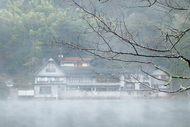 日本大分｜金鱗湖．由布院必訪景點，欣賞餘煙裊裊夢幻晨霧 @飛天璇的口袋