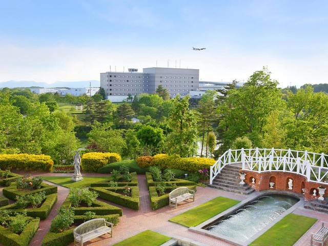 【日本廣島】廣島機場飯店 Hiroshima Airport Hotel：距離廣島機場只要5分鐘，飯店附有接駁車直接到廣島機場 @飛天璇的口袋