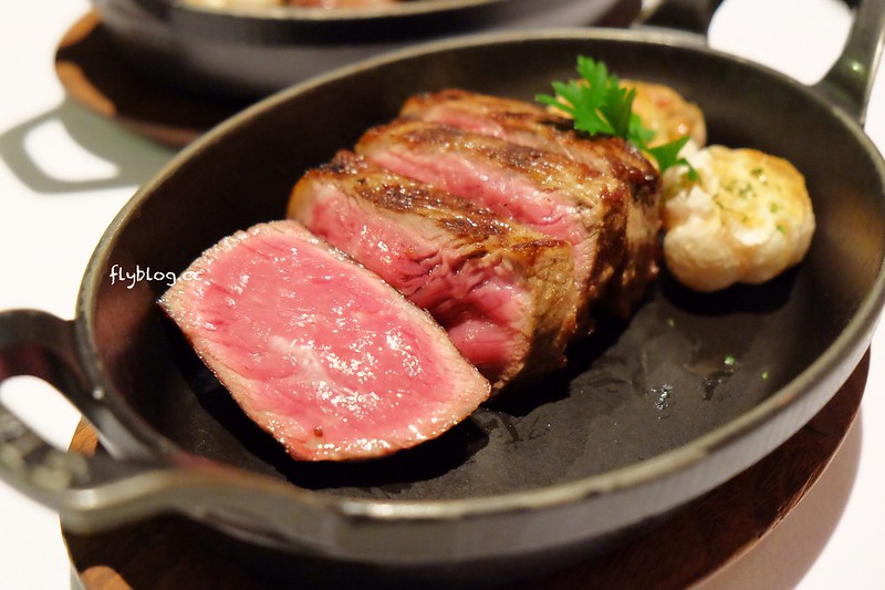 【台中南屯】橡木炙燒牛排館．MEAT GQ Steak：2021台中米其林餐盤推薦，品嚐牛排教父的美味 @飛天璇的口袋