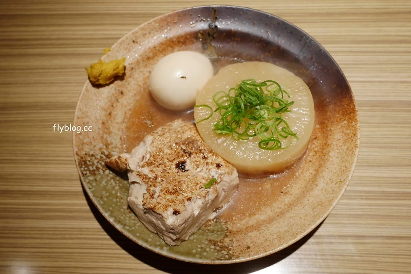 【日本大阪】本町製麵所@堺筋本町~意外發現的美食，超彈牙的烏龍麵，店裡只有一個廚師8個座位 @飛天璇的口袋
