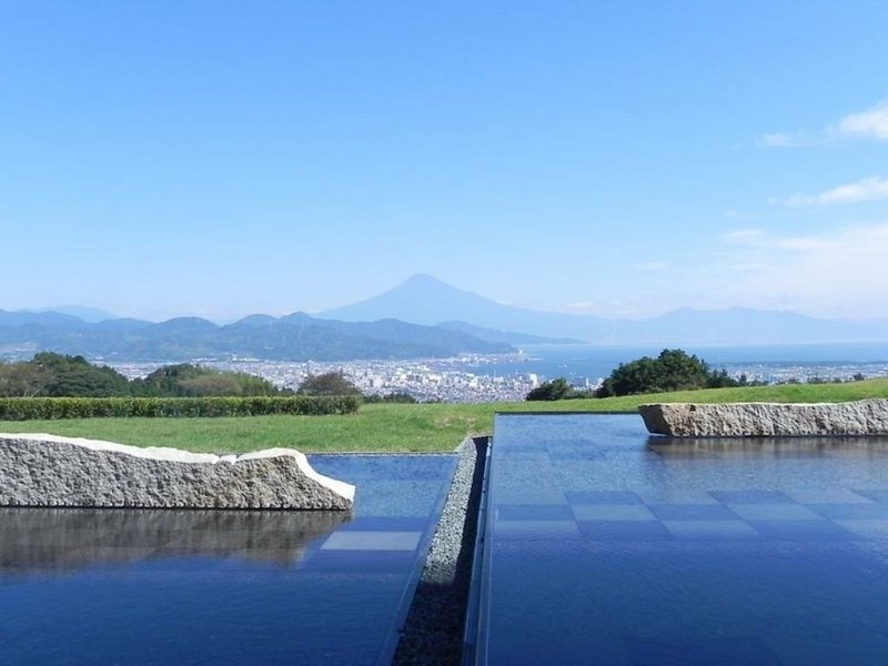 【日本靜岡】日本平飯店．Nippondaira Hotel~與大自然融為一體的風景美術館，房間可以遠眺富士山，還有超澎派的早餐百匯吃到飽 @飛天璇的口袋