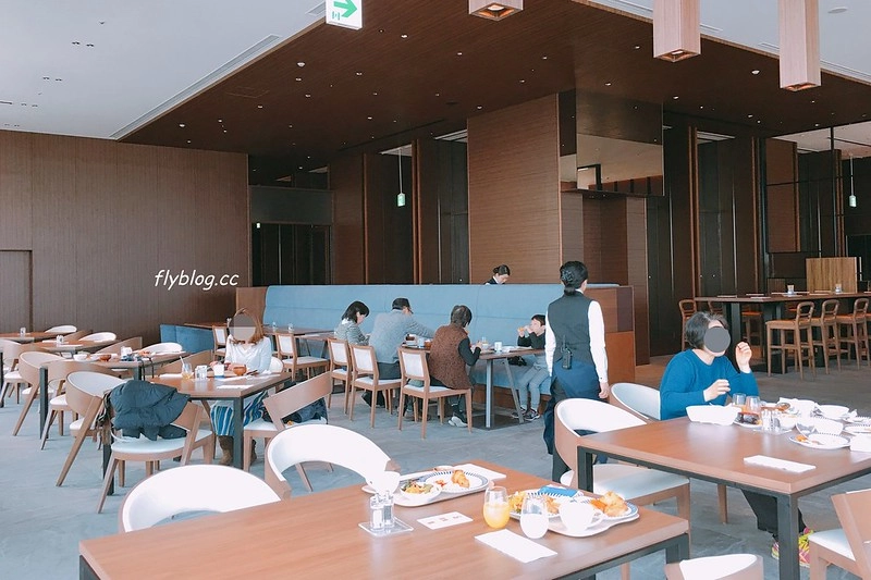 日本愛知｜名古屋天空塔王子飯店 Nagoya Prince Hotel Sky Tower．距離地鐵步行2分鐘，房間可以看到絕美夜景 @飛天璇的口袋