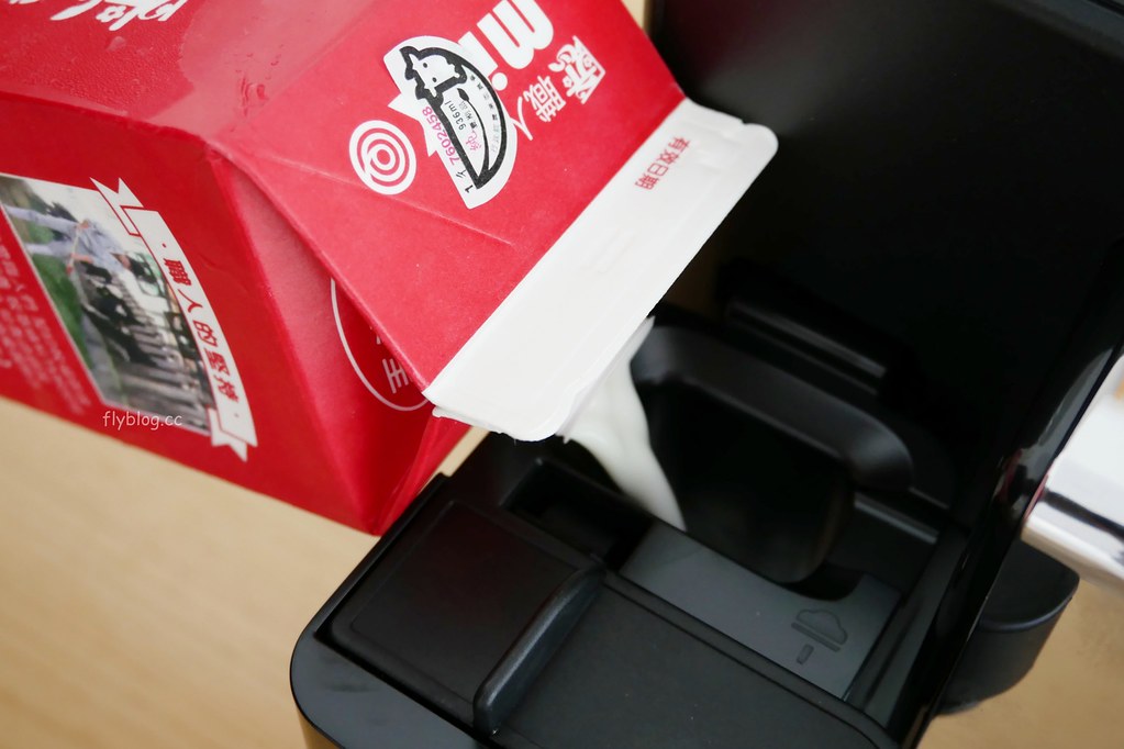飛利浦PHILIPS 全自動義式咖啡機EP3360 X 實際操作開箱心得分享 X 簡單一鍵品嚐咖啡香 @飛天璇的口袋
