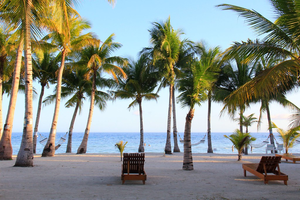 薄荷海灘俱樂部度假村．Bohol Beach Club Resort┃薄荷島住宿：擁有自家沙灘的渡假村，離Alona海灘10幾分鐘車程 @飛天璇的口袋