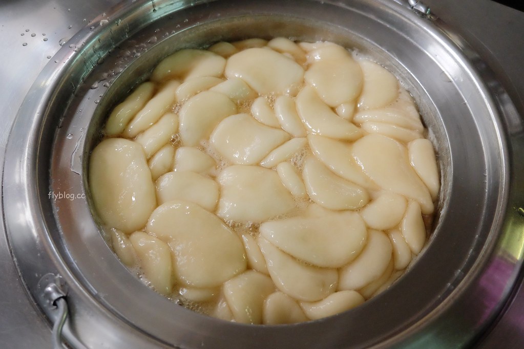 蕃薯市八寶冰｜員林在地古早味八寶冰，夏天吃圓仔冰、冬天吃燒麻糬 @飛天璇的口袋