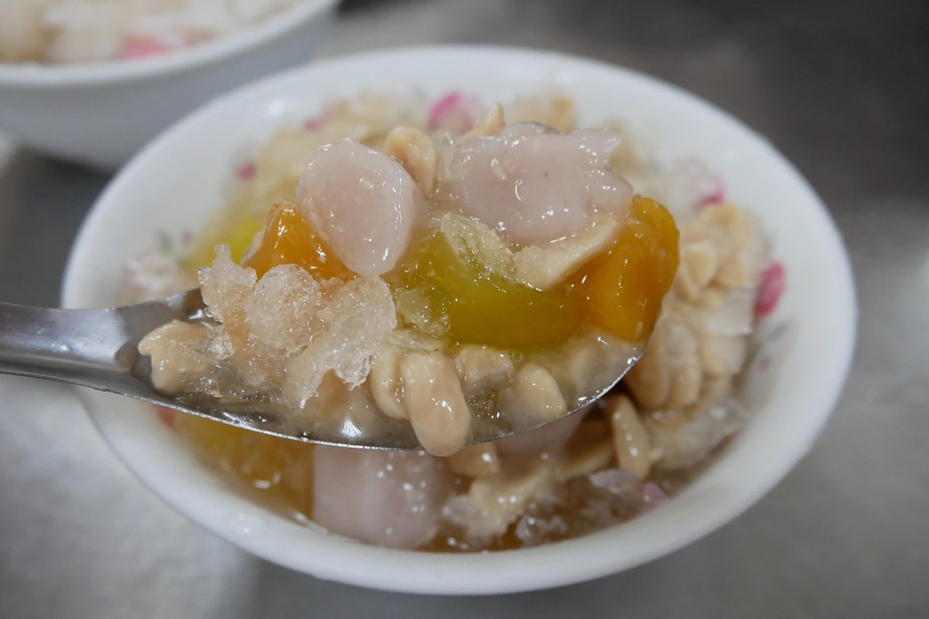 台中西區｜味香鮮肉湯圓．第五市場20幾年傳統麵店，還有古早味三種冰 @飛天璇的口袋