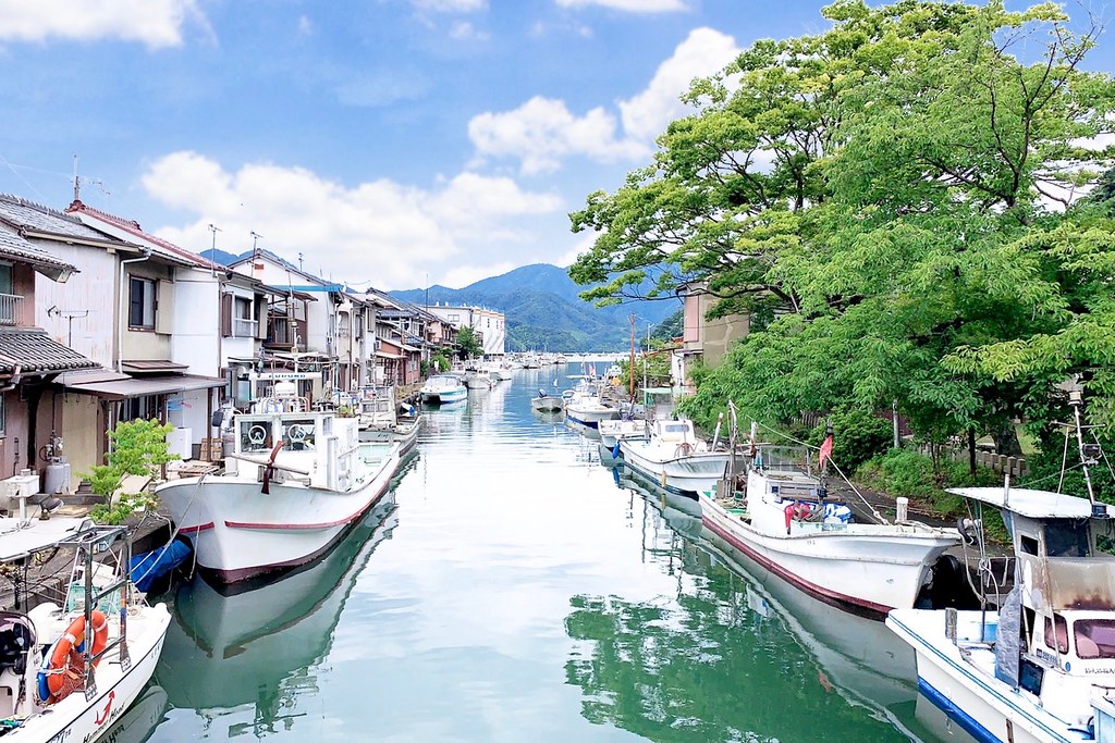 日本京都｜舞鶴一日遊．充滿海港氛圍的懷舊小鎮，體驗悠閒風情和新鮮的漁獲 @飛天璇的口袋