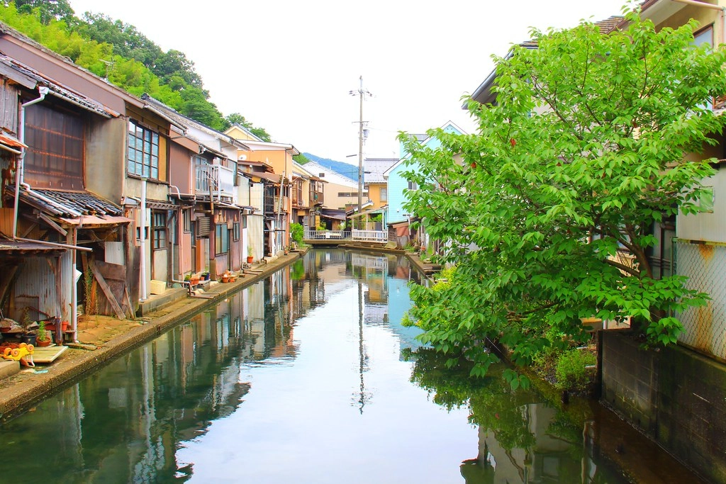 日本京都｜舞鶴一日遊．充滿海港氛圍的懷舊小鎮，體驗悠閒風情和新鮮的漁獲 @飛天璇的口袋