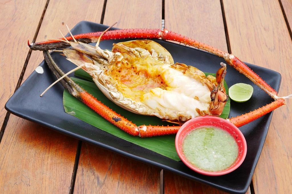 【泰國曼谷】Savoey Thai Restaurant@Maharaj上味泰餐館~在瑪哈拉碼頭上品嚐泰式美味，欣賞昭披耶河落日美景，還可以逛逛文青小市集 @飛天璇的口袋