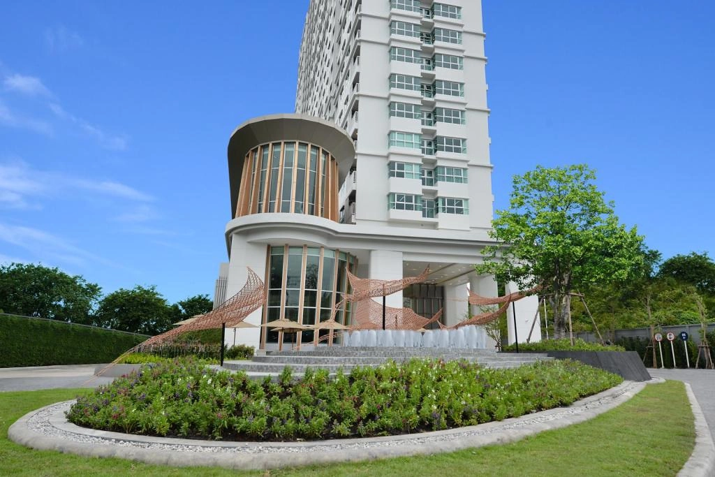 泰國芭達雅｜芭達雅中心點飯店 Centre Point Hotel Pattaya，平日一晚不到1000，有泳池而且早餐也好吃 @飛天璇的口袋