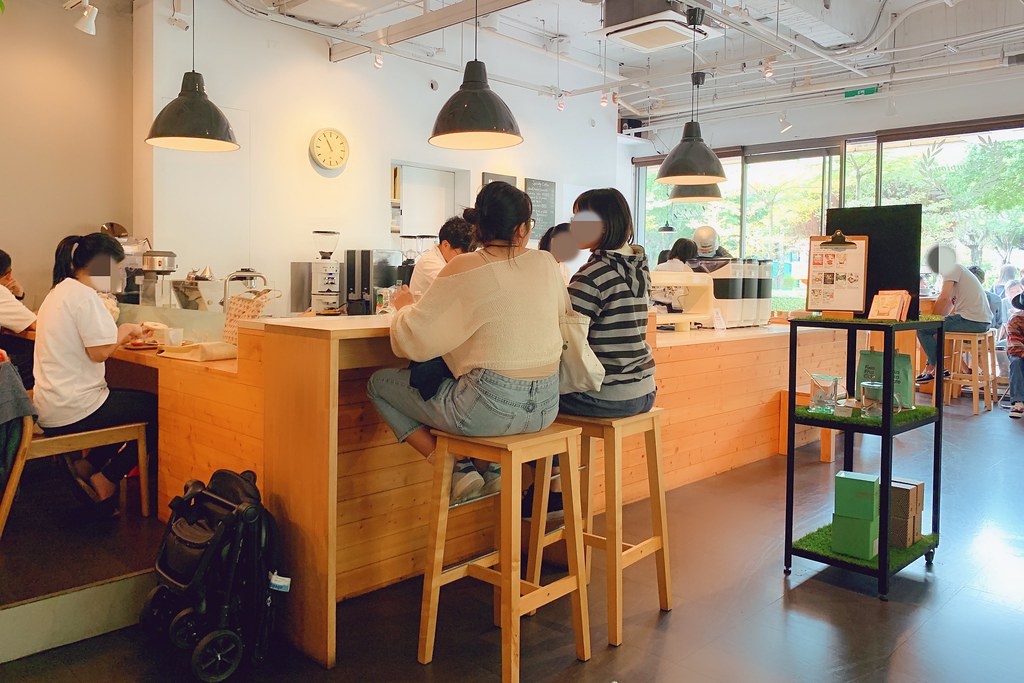 台北中山｜Fika Fika Cafe．一杯冠軍咖啡的美好時光，台北北歐風情早午餐店 @飛天璇的口袋
