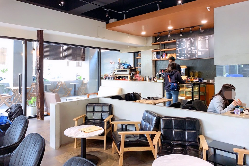 Cuppa VV Cafe｜溫馨有質感的早午餐店，台中IG打卡網美餐廳，鄰近科博館商圈 @飛天璇的口袋