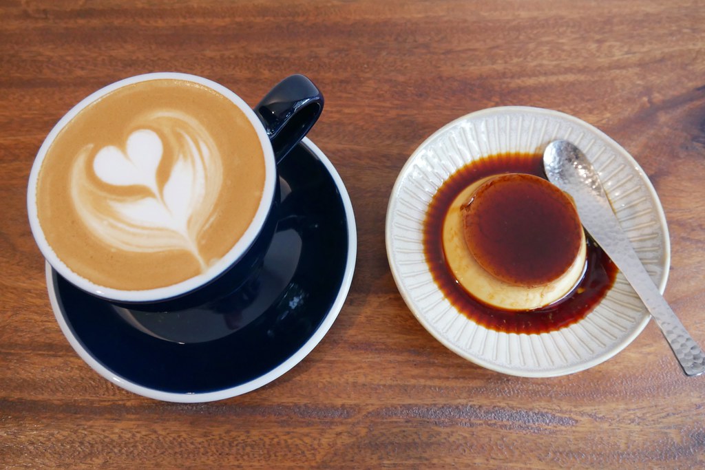 【台中南屯】Fooki Coffee Roasters，黎明新村巷弄間的老宅咖啡館，簡單舒服的又有質感的小店 @飛天璇的口袋