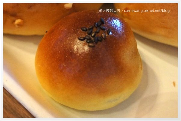 吳寶春麥方店｜世界冠軍的麵包，辛苦排隊也值得 @飛天璇的口袋