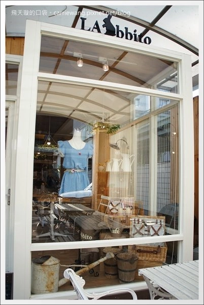 【台中下午茶】Labbito Café。草悟道旁充滿日式風格的兔子餐廳 @飛天璇的口袋